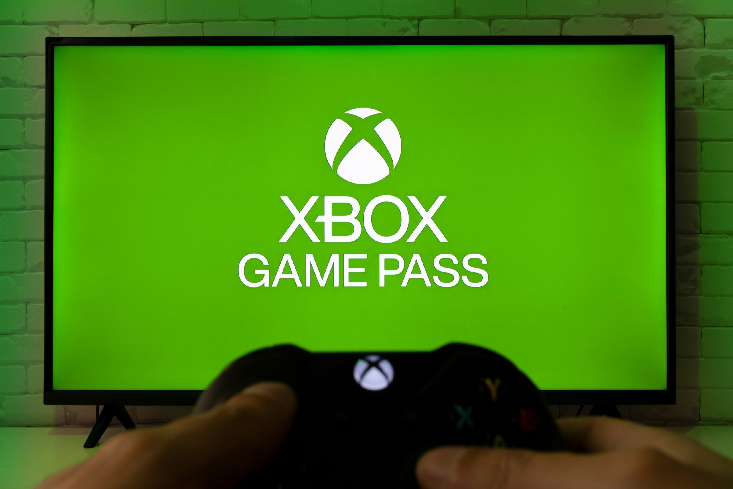 Xbox is getting a smart TV app and streaming stick for cloud